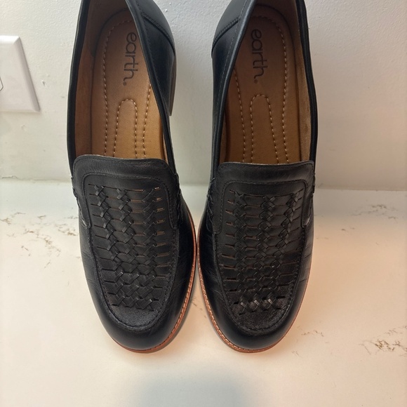 Preowned Earth Women's, Elona Loafer Size 11 - Picture 4 of 9